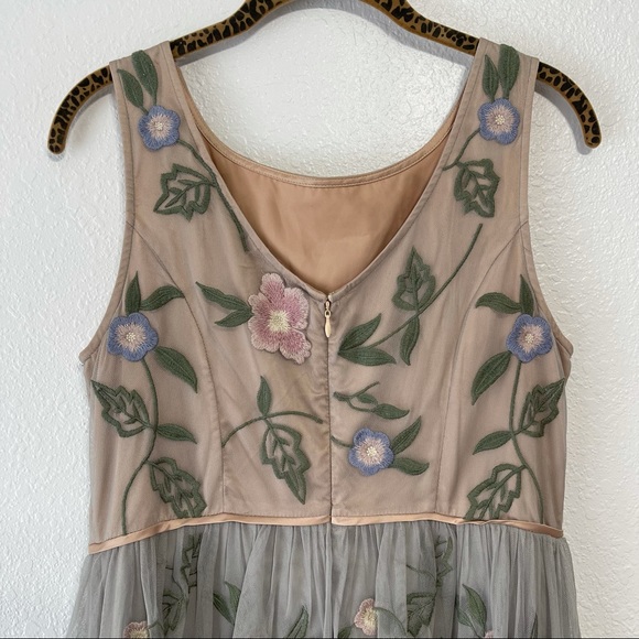SUNDANCE Peony Floral Tulle Tea Dress Size 4 - Picture 6 of 8